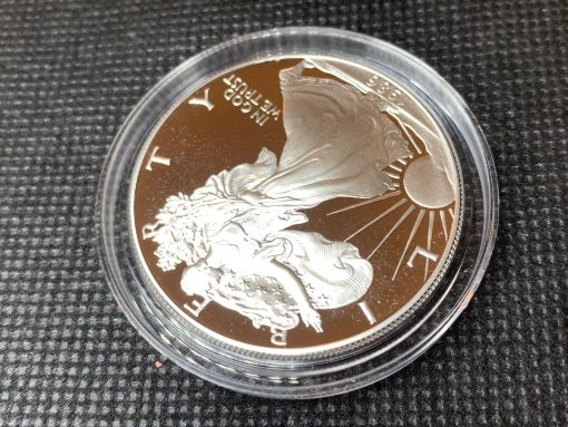 1986年 (新品) アメリカ「イーグル・ウオーキング リバティ」純銀 1オンス プルーフ 銀貨 #9126 - 画像 (6)